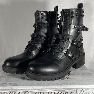 💥LAST CHANCE‼️ Black combat boots with spikes-AZALEA WANG